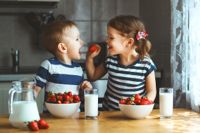 8 Healthy Nut-Free Kids' Snacks